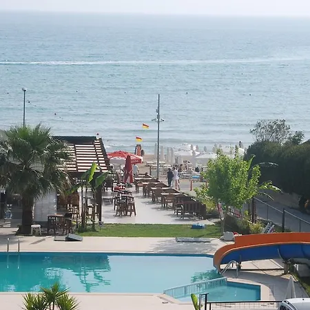Aparthotel Linda Apart 3*