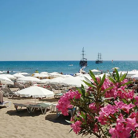 Linda Apart Aparthotel 3*