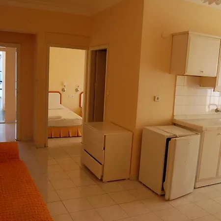 Aparthotel Linda Apart 3*